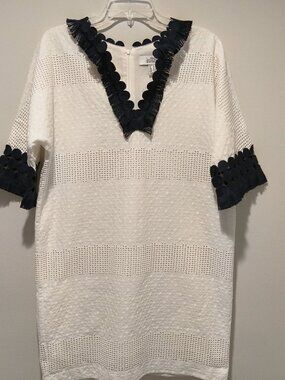 Belle Badgley Mischka white eyelet mini dress size 6